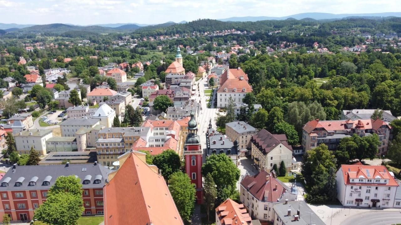 Jodla I Modrzew Apartman Jelenia Góra Kültér fotó